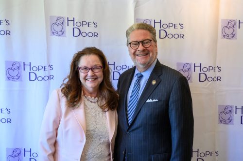 CarlLa-Horton-and-NY-State-Sen.-Harckham-Hopes-Door-Wellness-Luncheon-10.15.26-0090